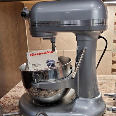Lot 34: KitchenAid Professional Mixer with Dough, Whisk, Paddle and PastaAttachments 
