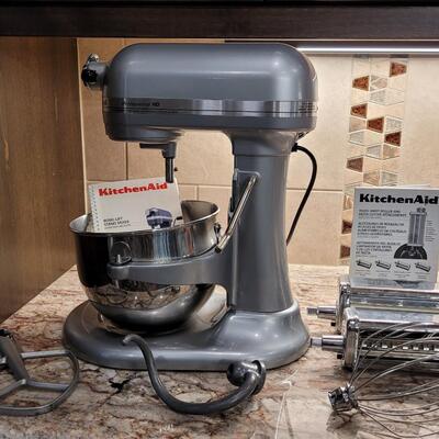 Lot 34: KitchenAid Professional Mixer with Dough, Whisk, Paddle and PastaAttachments 