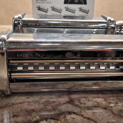 Lot 34: KitchenAid Professional Mixer with Dough, Whisk, Paddle and PastaAttachments 