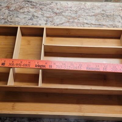 Lot 82: Wood Silverware Drawer Organizer 