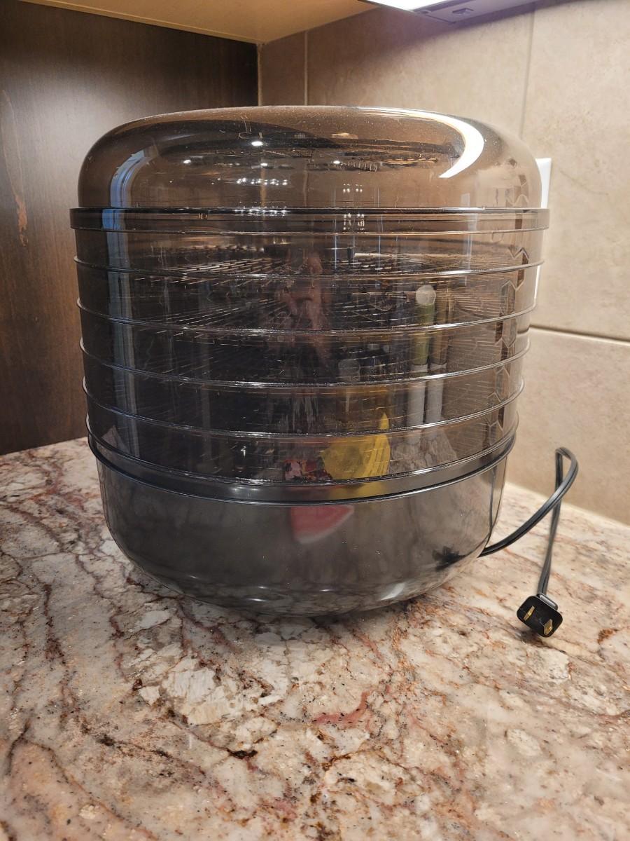 Lot 87 Ronco Food Dehydrator with Manual