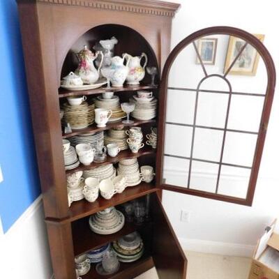 Nice Solid Wood Corner Hutch with Arched Glass Door