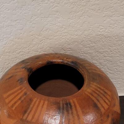 Lot 114: Ceramic Jar with Lid 