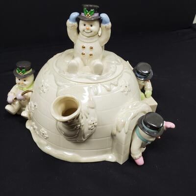 THE SNOWMAN TEAPOT BY LENOX  