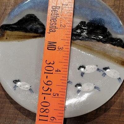 Lot 139: Highland Stoneware Ceramic Sheep Plate made in Scotland 