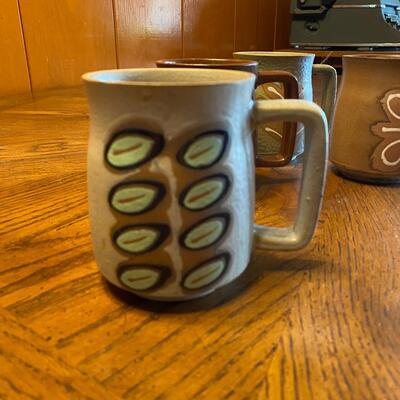 Vintage Mid Century Pottery Set of 4 Coffee Cups Mugs