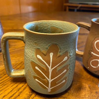 Vintage Mid Century Pottery Set of 4 Coffee Cups Mugs