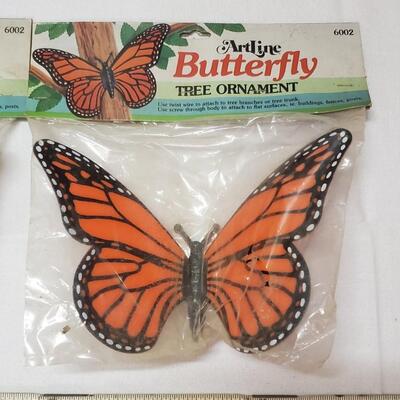 VINTAGE MED SIZE CRAFTY BUTTERFLIES 
