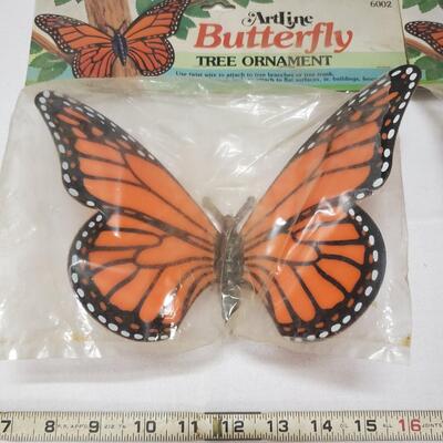 VINTAGE MED SIZE CRAFTY BUTTERFLIES 