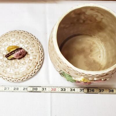 VINTAGE NAPCOWARE BASKET SYLE CERAMIC  COOK JAR 
