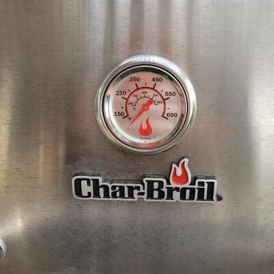 Lot 162: CHARBROIL Infared Grill 