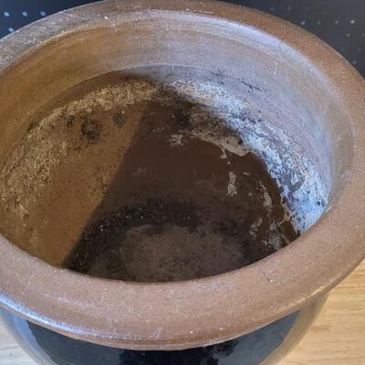 Lot 170: Garden Decorative Pot