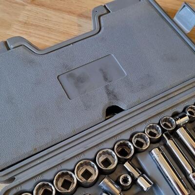 Lot 184: SEARS CRAFTSMAN Assorted Socket & Wrench Swt