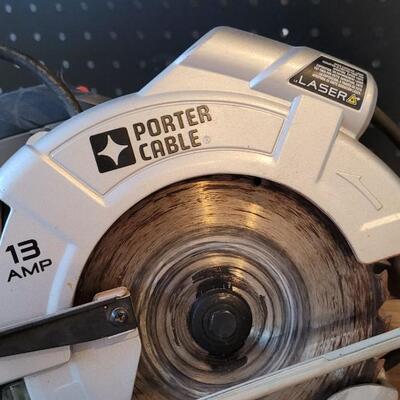 Lot 185: PORTER CABLE 7 1/4" 13 AMP Hand Saw WORKS