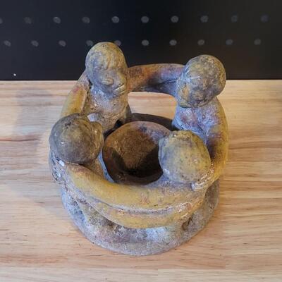 Lot 187: Circle of Friends Small Home Deco Figure 