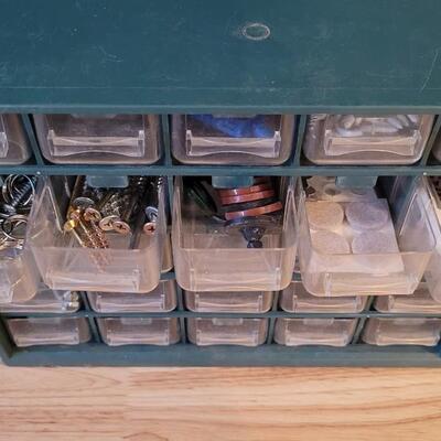 Lot 193: Vintage Small Accessory Organizer Tray System