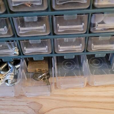 Lot 193: Vintage Small Accessory Organizer Tray System
