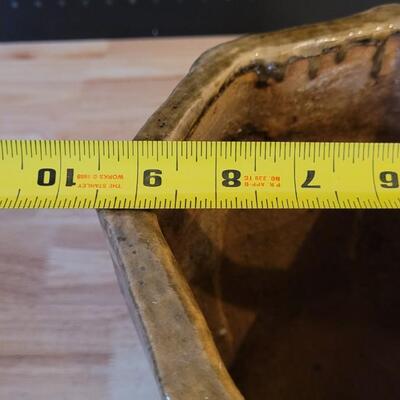 Lot 194: Garden Flower Pot 
