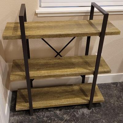 Lot 201: Contemporary 3-Shelf Display Unit 