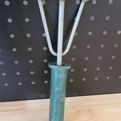 Lot 210: (3) Assorted Garden Hand Rakes 