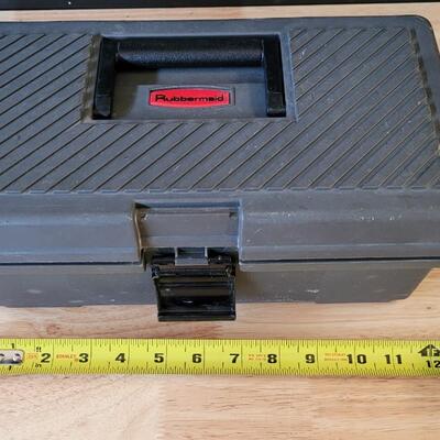 Lot 211: RUBBERMAID Toolbox w/ Tray Insert