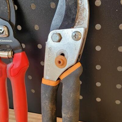 Lot 215: (2) Garden Pruning Shears