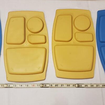 VINTAGE PLASTIC BLUE & YELLOW TRAYS 