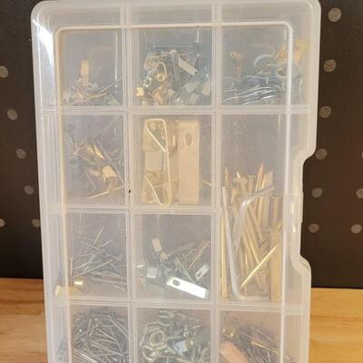 Lot 216: Cable Ties and Picture Hanging Kit 