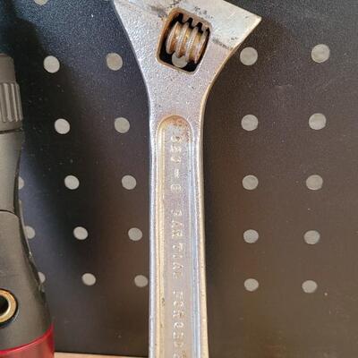 Lot 224: Swivel CRAFTSMAN Driver, Crescent Wrench and Chisel