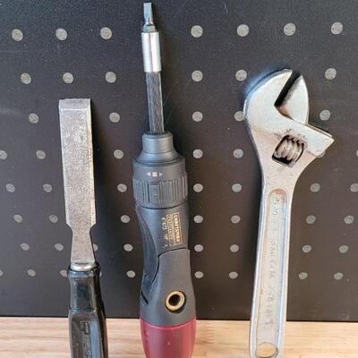 Lot 224: Swivel CRAFTSMAN Driver, Crescent Wrench and Chisel