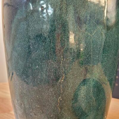 Lot 230: Garden Flower Pot (Shows some outer cracking on surface)