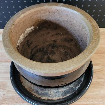 Lot 231: Garden Flower Pot with Base