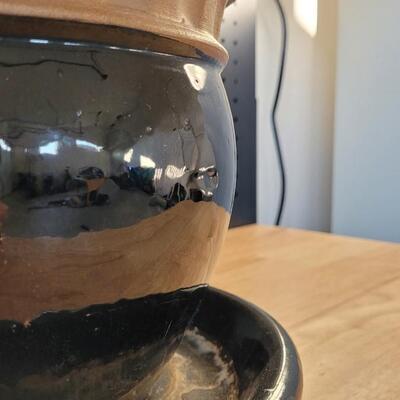 Lot 231: Garden Flower Pot with Base