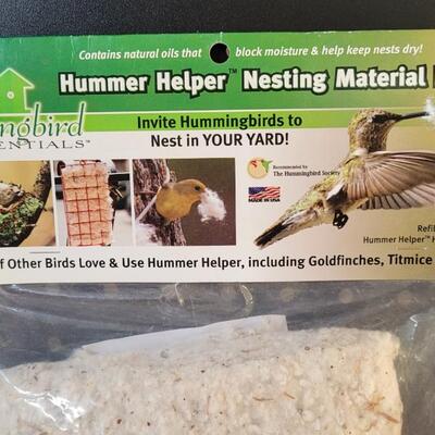 Lot 234: New HUMMINGBIRD Helper Nesting Material