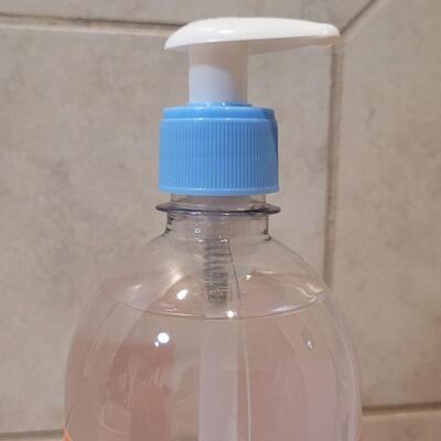 Lot 256: Nearly New MOXÄ’ Hand Sanitizer