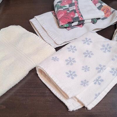 Lot 276: Assortment of Used Towels 