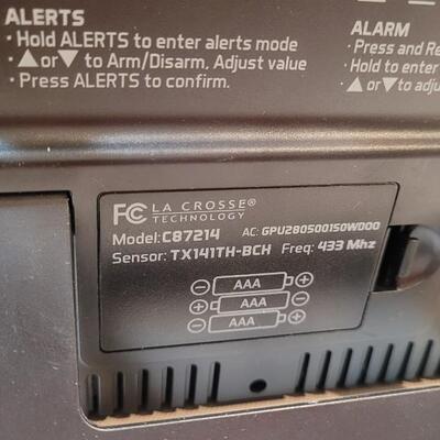 Lot 277: LA CROSS Wireless Weather Center w/ Sensor