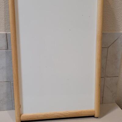 Lot 281: Folding Meal Tray