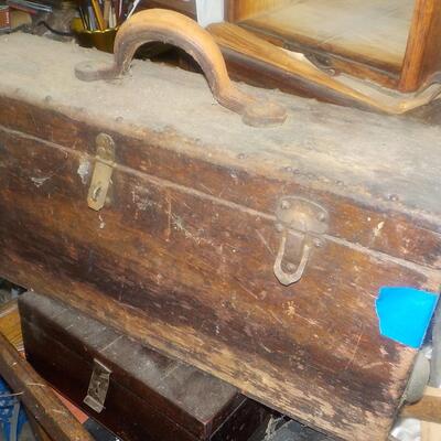 Antique Wood tool carrier w/ handle.