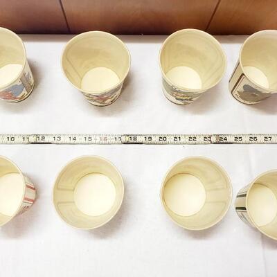 VINTAGE PAPER COLLECTORS CUPS 8 PC 