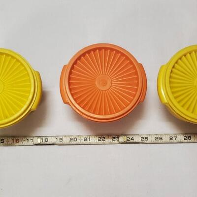 SET OF 3 RETRO TUPPERWARE CONTAINERS 