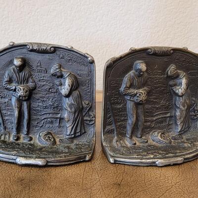 Lot 289: Antique 1920's Bronzmet "Angelus" Call to Prayer Bookends
