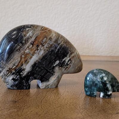 Lot 293: (2) Stone Zuni Bears