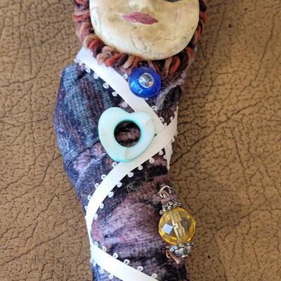Lot 294: Goddess Artwork unknown Artist 