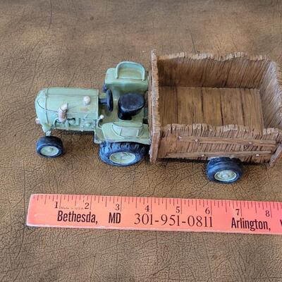 Lot 306: Tractor with Trailer Deco