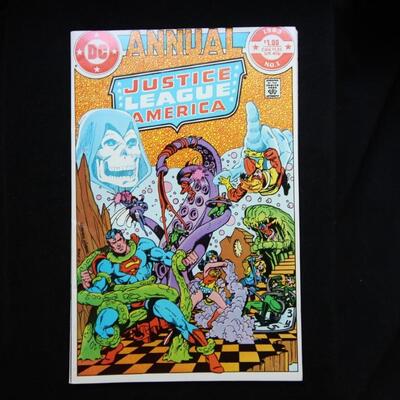 Justice League of America Annual #1 (1983,DC)  8.5 VF+