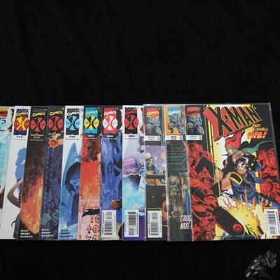 X-Man Lot containing 11 issues. (1999,Marvel)  8.5 VF+