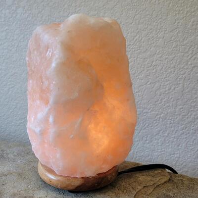 Lot 314: Salt Lamp