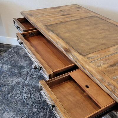 Lot 318: Hooker Furniture Desk