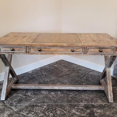 Lot 318: Hooker Furniture Desk